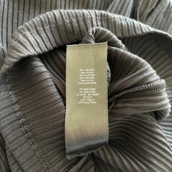 Aritzia | Tank Top | Black - Picture 3 of 5